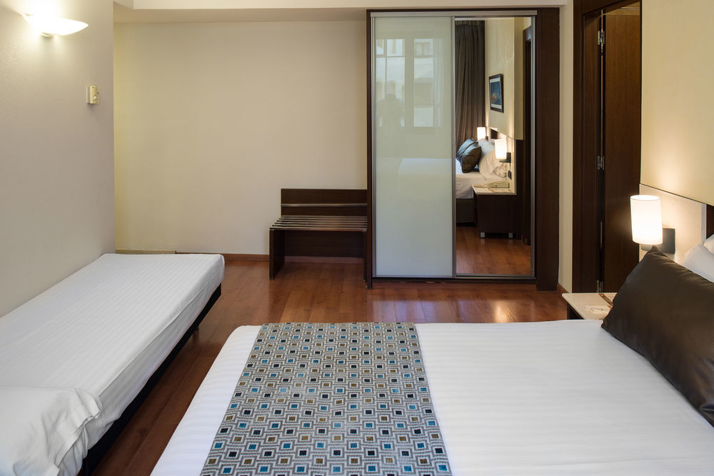 Catalonia Born Hotel Barcelona Ngoại thất bức ảnh
