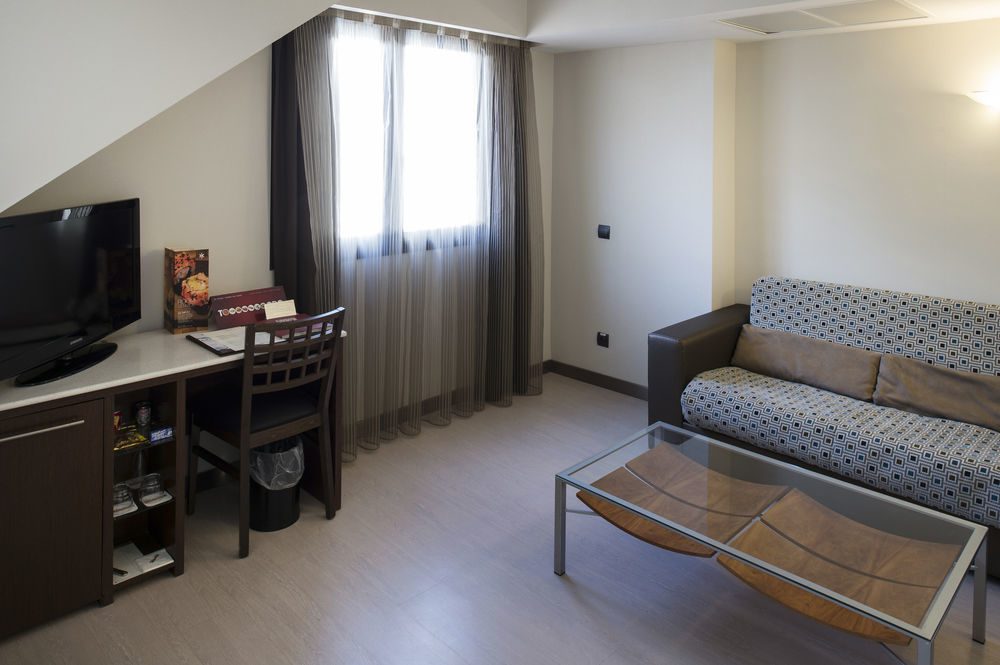 Catalonia Born Hotel Barcelona Ngoại thất bức ảnh