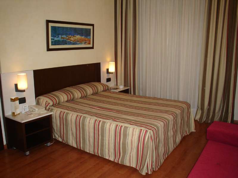Catalonia Born Hotel Barcelona Ngoại thất bức ảnh
